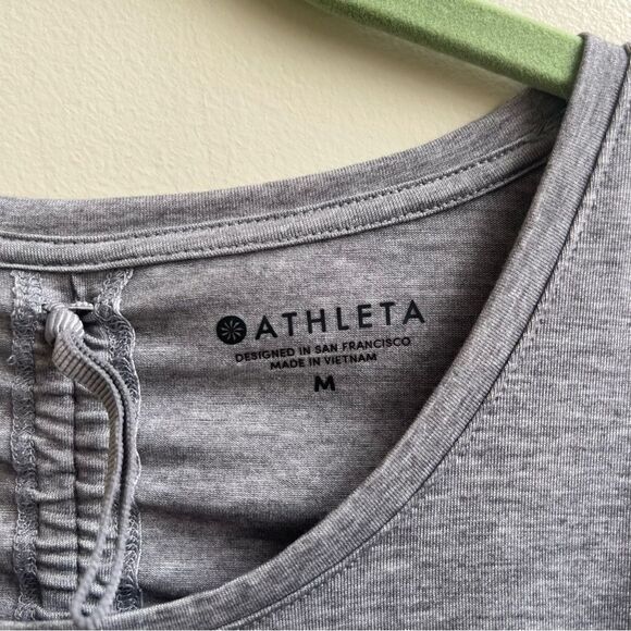 Athleta Encore Tee in Flagstone Heather  Gray Size M - Picture 3 of 4